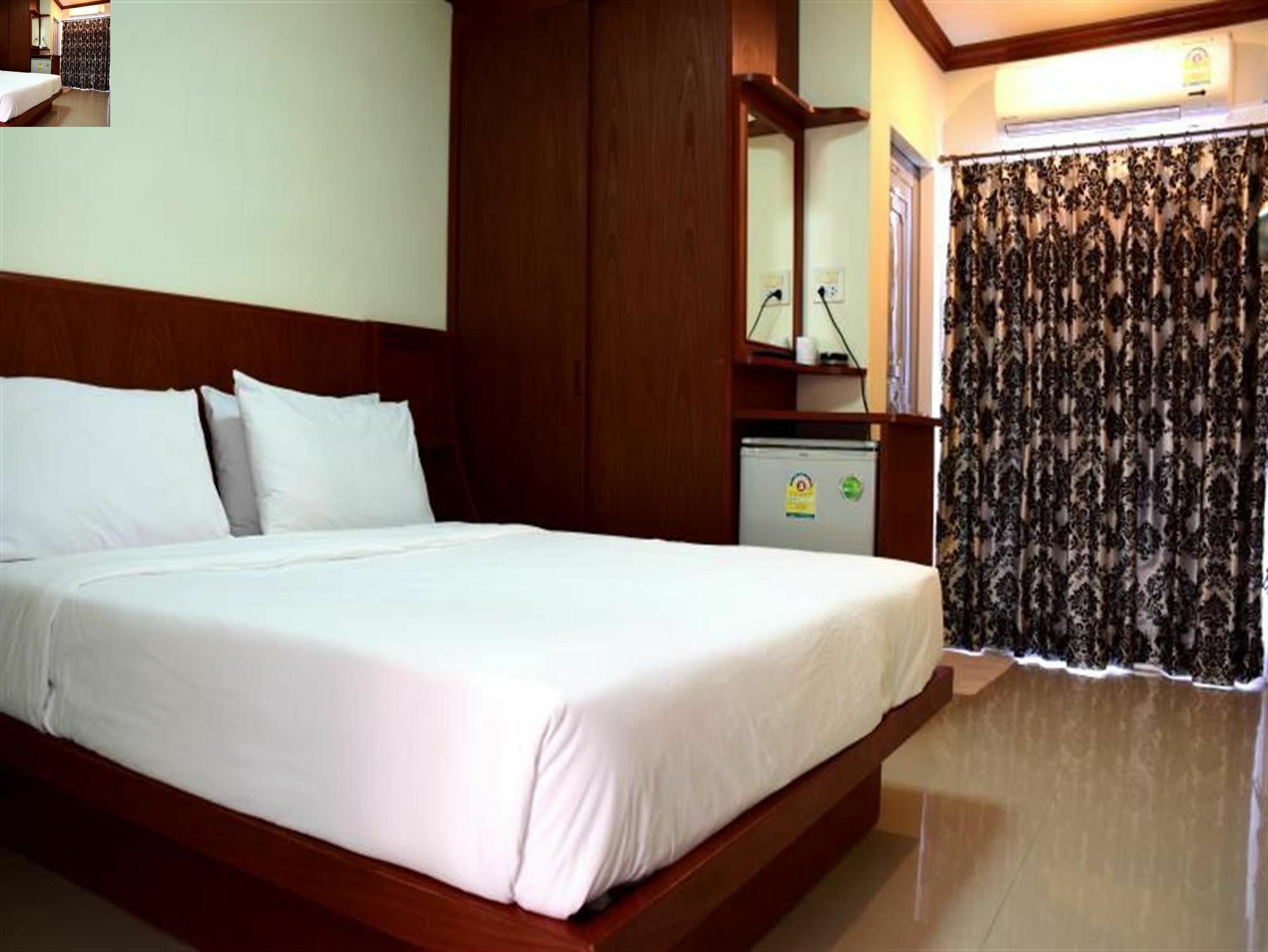 โอโย 118 บีชวอล์คสเตย์ Hotel Patong ภายนอก รูปภาพ