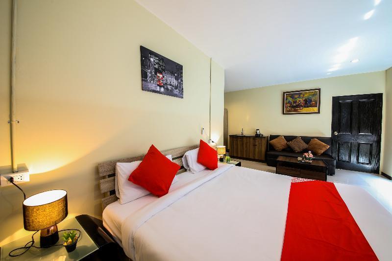 โอโย 118 บีชวอล์คสเตย์ Hotel Patong ภายนอก รูปภาพ